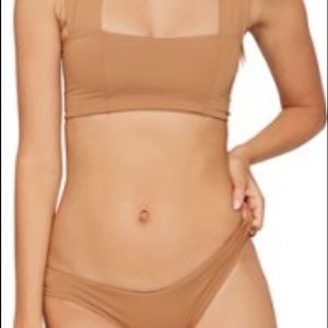 New L Space Parker top D/solid sandy bottom M